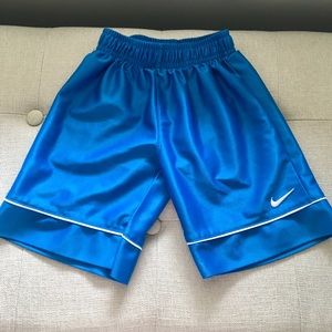 Boys Nike size 2T shorts